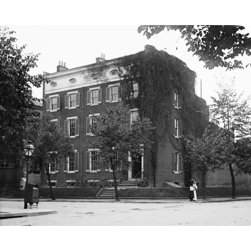 Everett House, circa 1918