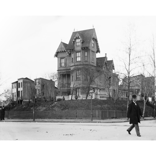Old House, Md. Ave., Nebraska, Washington, D.C., circa 1918