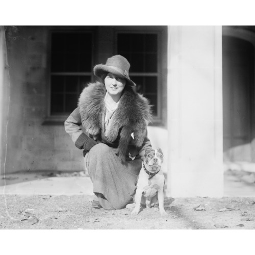 Margaret Bell Saunders, 1920, View 3
