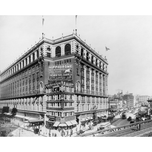 Macy's Bldg. & Herald Square, 1907