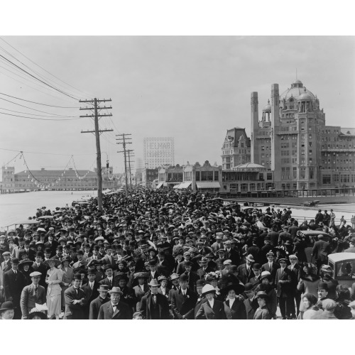 Bwalk. Showing Front Of Blenheim Hotel, Atlantic City, New Jersey, 1911