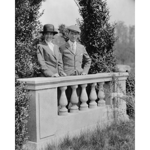 Mr. And Mrs. Joseph Medill Mccormick, Half-Length Portrait, Standing Behind Balustrade, 1918