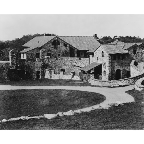 Surprise Valley Farm, Arthur Curtiss James Property, Beacon Hill Road, Newport, Rhode Island...