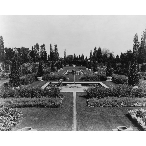 Beacon Hill House, Arthur Curtiss James House, Beacon Hill Road, Newport, Rhode Island. Blue...