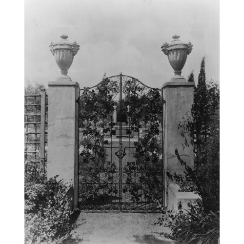 Beacon Hill House, Arthur Curtiss James House, Newport, Rhode Island. Gate With Urns, 1917