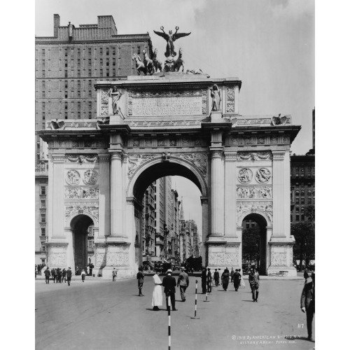 Victory Arch - Fifth Ave., 1919