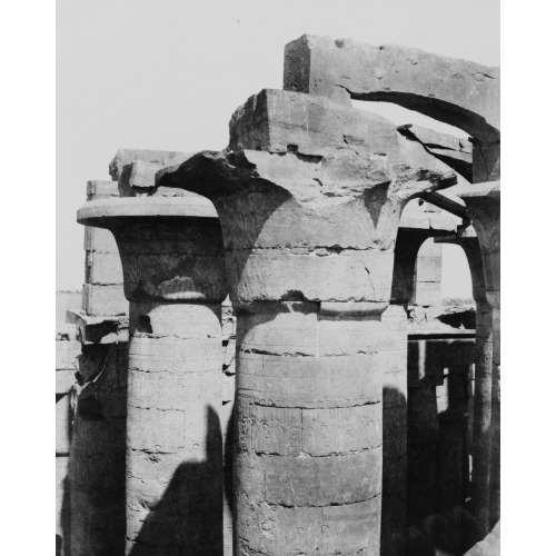 Karnak (Thebes) - Palais - Salle Hypostyle - Colonnade Centrale - Chapiteaux, 1851