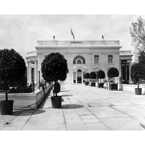 East Terrace Of The White House, Washington, D.C., 1904
