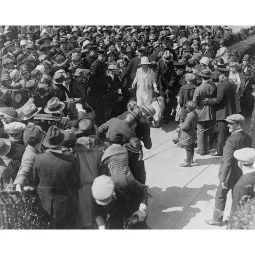 Mrs. Coolidge Receiving Children For The Easter Egg Rolling, 1925