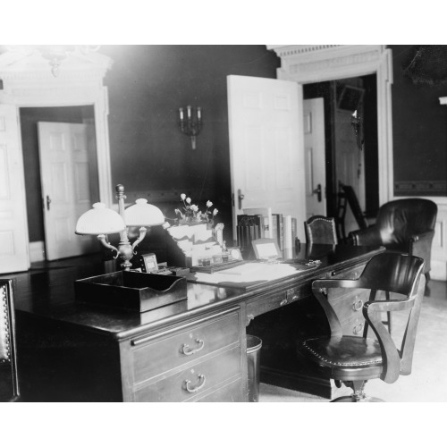 President's Desk, Executive Offices, circa 1909