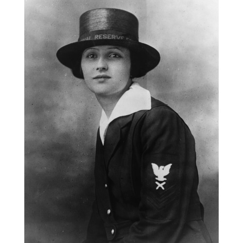 Lt. Mrs. Joy B. Hancock, West Virginias) Usnr, 1918