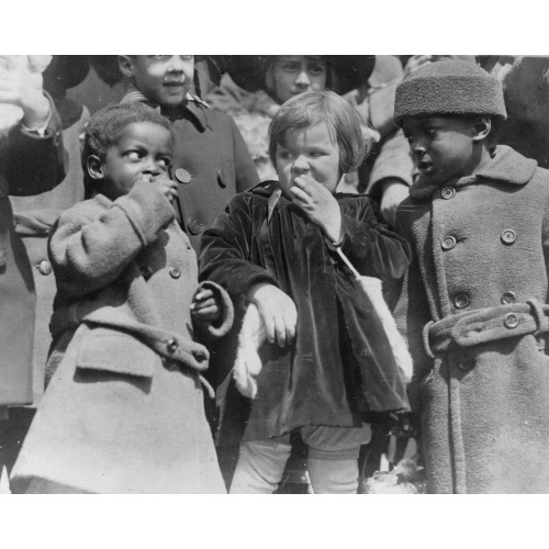 A Study In Black And White Snaped Sic At The White House Today, 1923