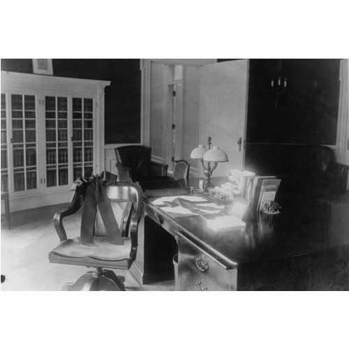 Mr. Harding's Desk In The Executive Office, 1923