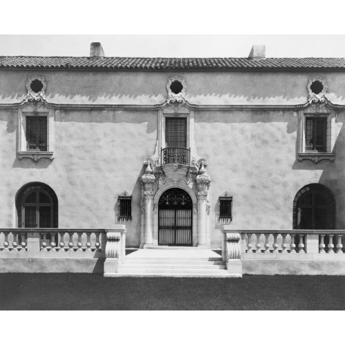 Pasadena, California, Mrs. Herbert Coppell Home - View Of Doorway And Entrance, 1917