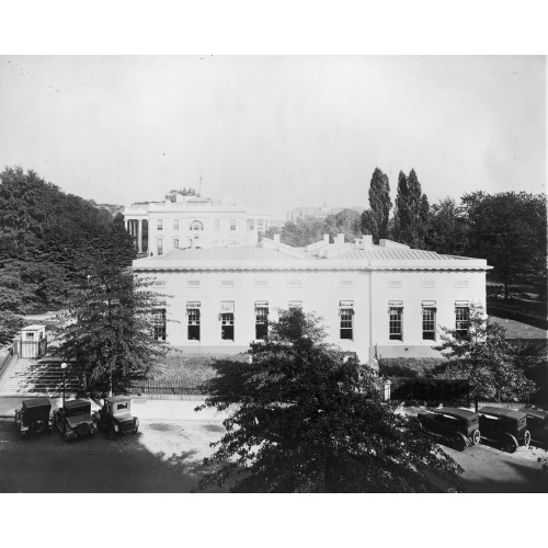 Bird's-Eye View Of The White House From The West, circa 1909