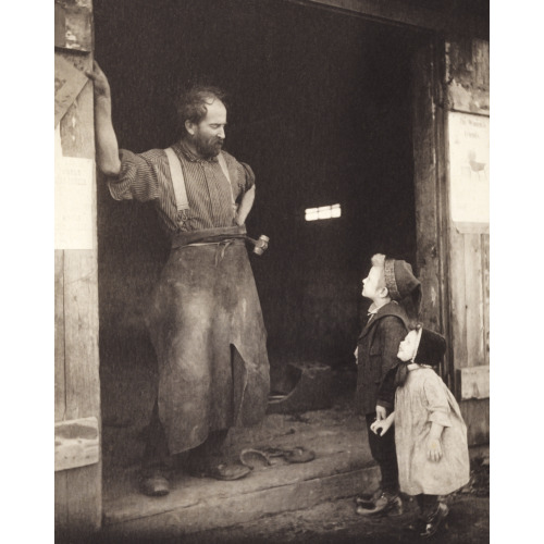 A Crack With The Blacksmith, 1900