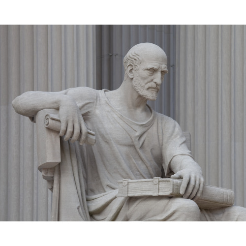 National Archives, Statue Of Old Man With A Scroll