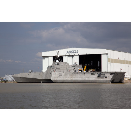 USS Independence, The Littoral Combat Ship (Lcs) Is The U.S. Navy's Newest Class Of Surface...