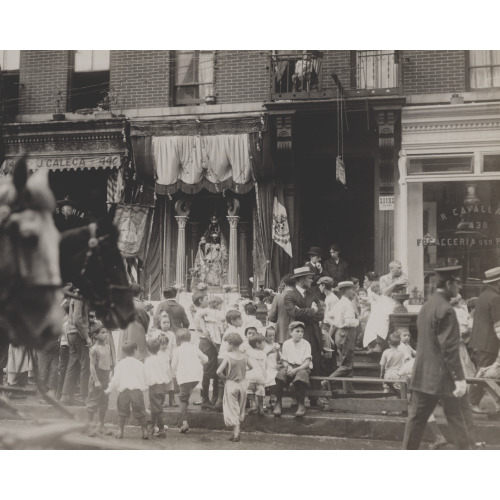 Shrine Of The Black Virgin, New York, circa 1909