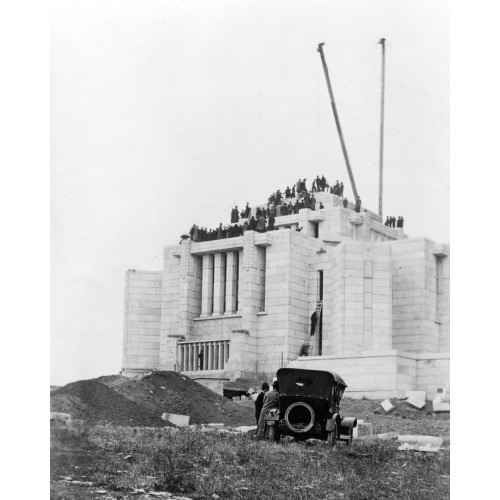 Capstone Laying On Cardston Temple, 1917