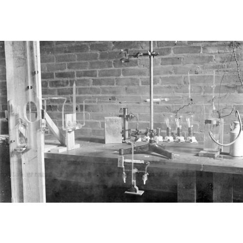 Scientific Equipment, Columbia University, Radium, 1904